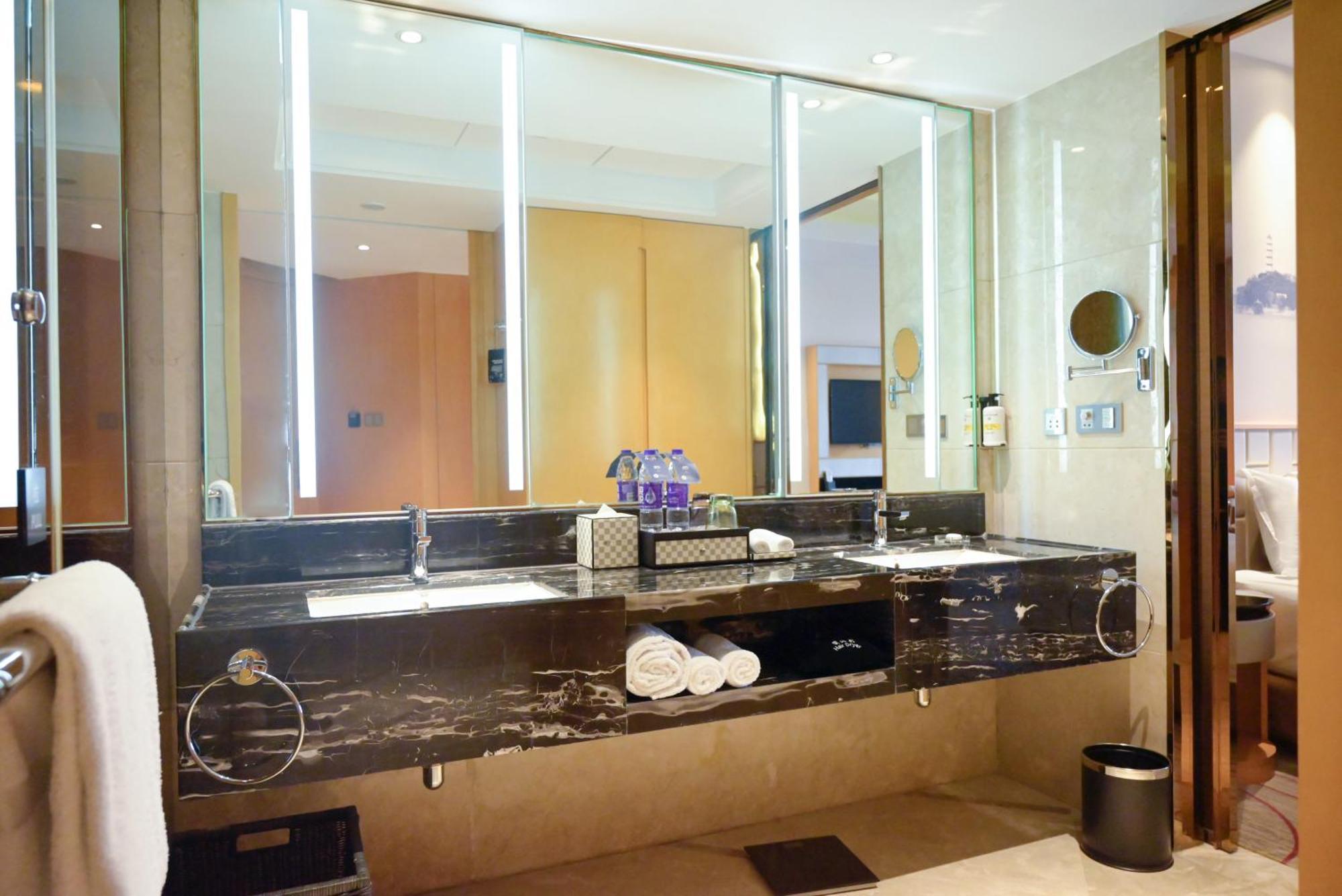 Pullman Wenzhou Hotel Exterior photo