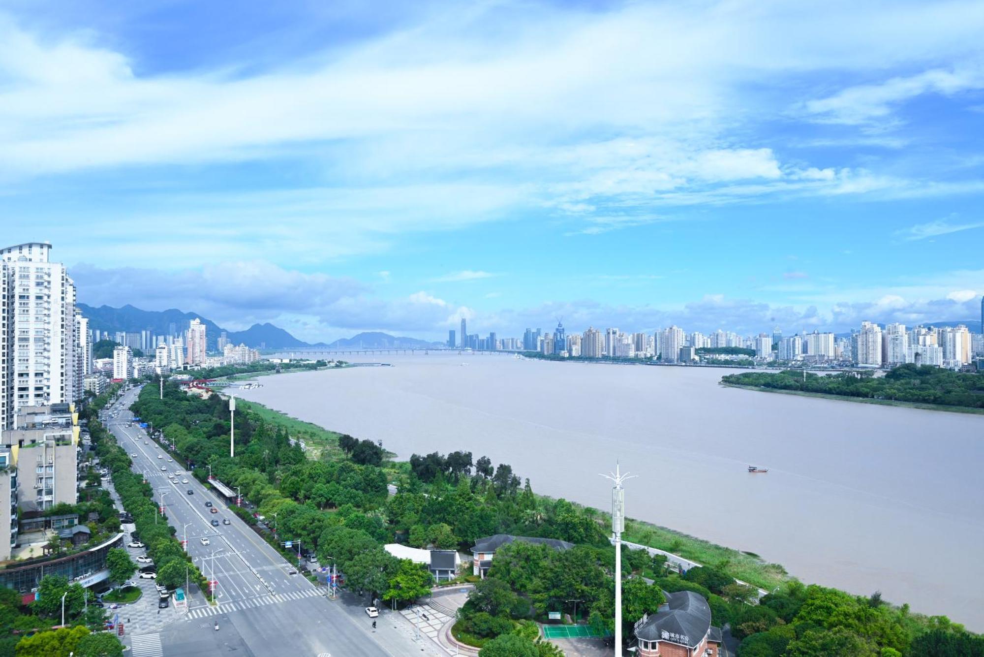Pullman Wenzhou Hotel Exterior photo